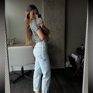 Abercrombie Ultra High Rise 90’s Straight Jean